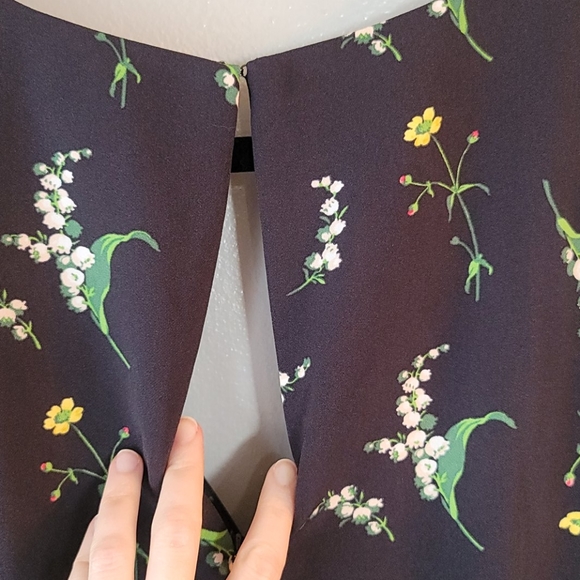 Ann Taylor factory floral print jumpsuit, size 14 - Picture 8 of 11